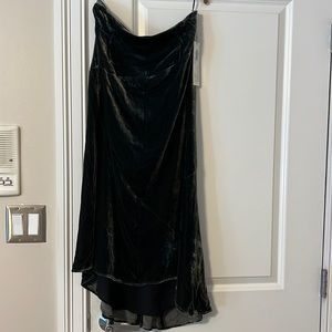 🆕 WORTH Velvet Skirt